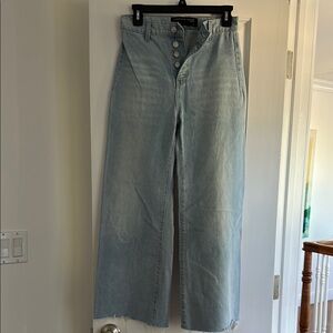 Women's Light Blue Jeans
